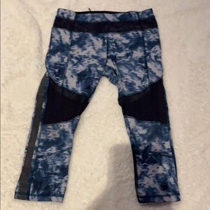 Lululemon mesh crop running leggings